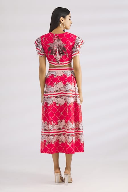 Shop MR. Ajay Kumar Red Cotton Satin Lycra V Neck Printed Crop Top at Aza Fashions Shop_MR. Ajay Kumar_Red Cotton Satin Lycra V Neck Printed Crop Top _at_Aza_Fashions