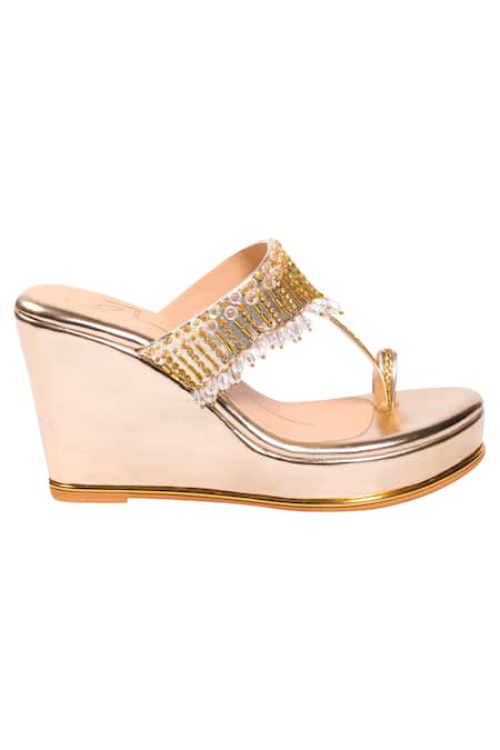 Nidhi Bhandari_Gold Crystals, Stones, Beads Embellished Kolhapuri Wedges _Online_at_Aza_Fashions