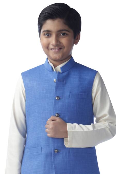 Buy_Kommal Sood_Blue Cotton, Silk Metallic Thread Bundi Kurta Set_Online_at_Aza_Fashions