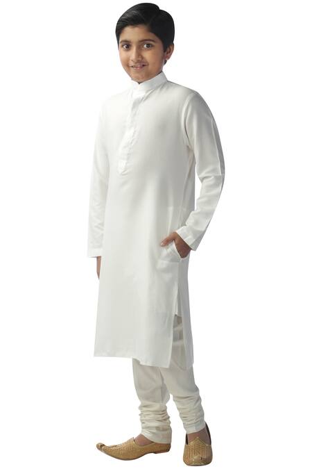Kommal Sood_White Cotton, Silk Kurta Set_Online_at_Aza_Fashions