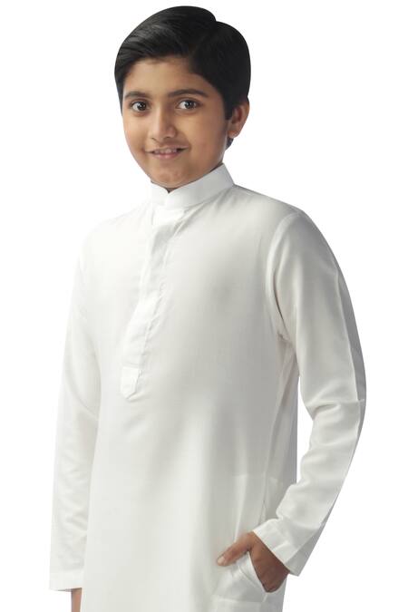 Buy_Kommal Sood_White Cotton, Silk Kurta Set_Online_at_Aza_Fashions