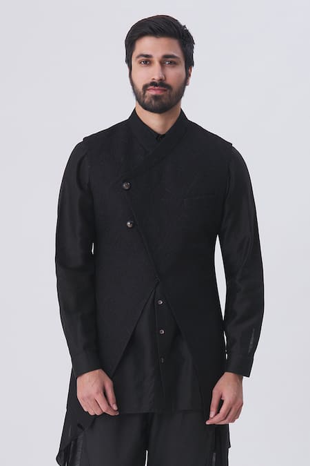 Kommal Sood Black Cotton Silk Embroidered Bundi And Kurta Set  