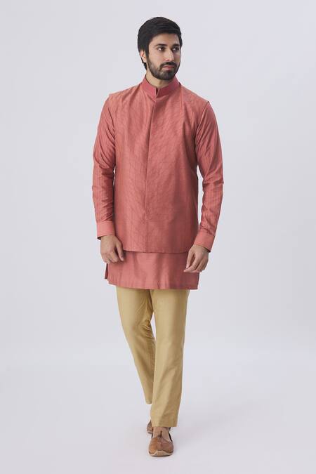 Kunal Anil Tanna Pink Spun Silk Textured Bundi And Kurta Set Online at Aza Fashions Kunal Anil Tanna_Pink Spun Silk Textured Bundi And Kurta Set _Online_at_Aza_Fashions