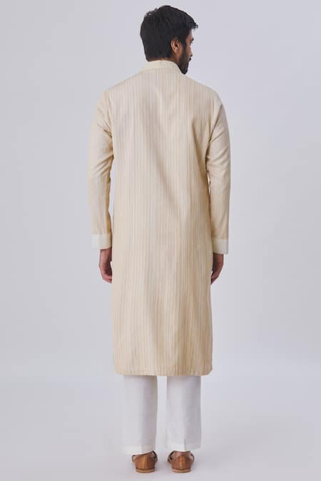 Kunal Anil Tanna Textured Kurta & Pant Set 