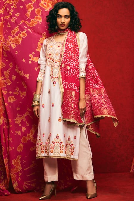 Nadima Saqib Chanderi Silk Kurta Set 