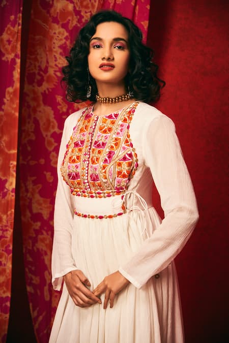 Shop Nadima Saqib White Viscose Cotton Round Embroidered Anarkali at Aza Fashions Shop_Nadima Saqib_White Viscose Cotton Round Embroidered Anarkali _at_Aza_Fashions