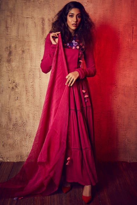 Nadima Saqib Maroon Viscose Cotton Round Embroidered Angrakha With Dupatta 