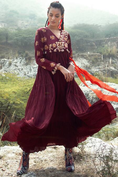 Swati Vijaivargie Maroon Cotton Silk V Neck Anarkali Set Online at Aza Fashions Swati Vijaivargie_Maroon Cotton Silk V Neck Anarkali Set _Online_at_Aza_Fashions