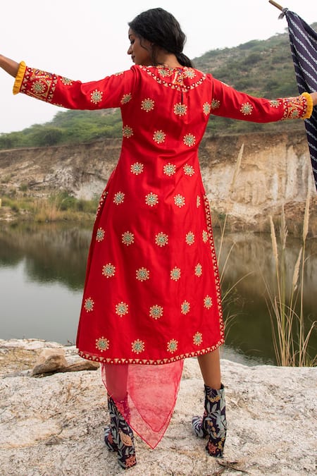 Shop Swati Vijaivargie Red Silk Round Embellished Kurta at Aza Fashions Shop_Swati Vijaivargie_Red Silk Round Embellished Kurta _at_Aza_Fashions