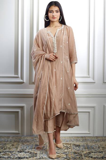 Mandira Wirk - Indian_Beige Chanderi V Neck Kurta Set _Online_at_Aza_Fashions