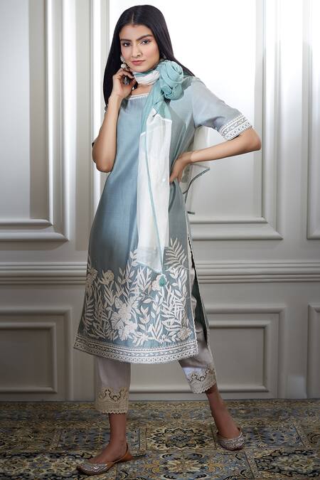 Mandira Wirk - Indian Green Chanderi Round Kurta Set Online at Aza Fashions Mandira Wirk - Indian_Green Chanderi Round Kurta Set_Online_at_Aza_Fashions