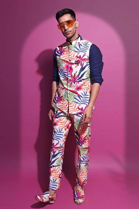 Mahima Mahajan_Multi Color Printed Bundi With Pant_Online_at_Aza_Fashions