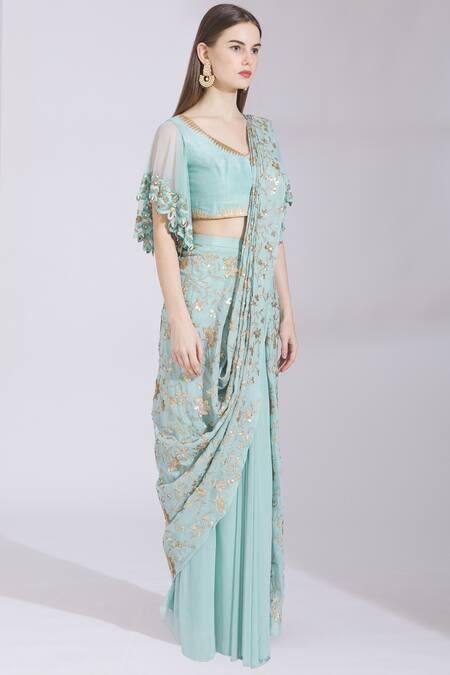 Ayesha Aejaz_Blue Chinnon V Neck Pre-draped Saree With Blouse  _Online_at_Aza_Fashions
