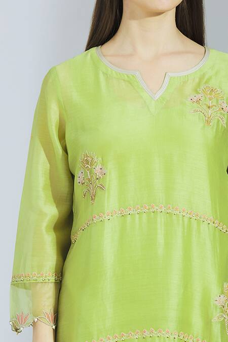 Poonam Dubey_Green Chanderi Silk Round Kurta Palazzo Set _at_Aza_Fashions