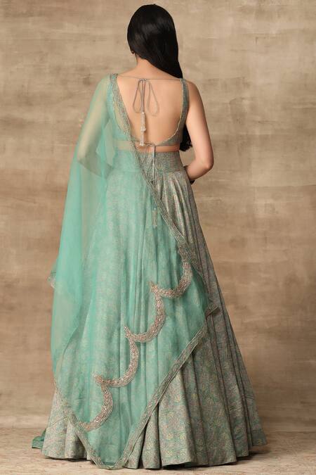 Shop_Ridhi Mehra_Green Net Square Neck Chanderi Lehenga Set _at_Aza_Fashions