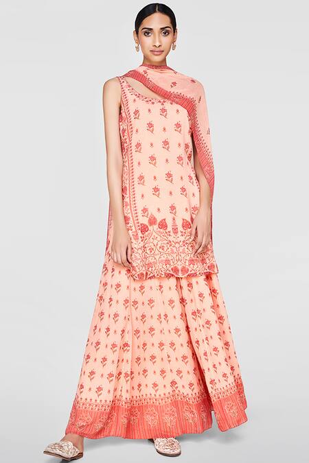 Anita Dongre_Roza Set_Online_at_Aza_Fashions