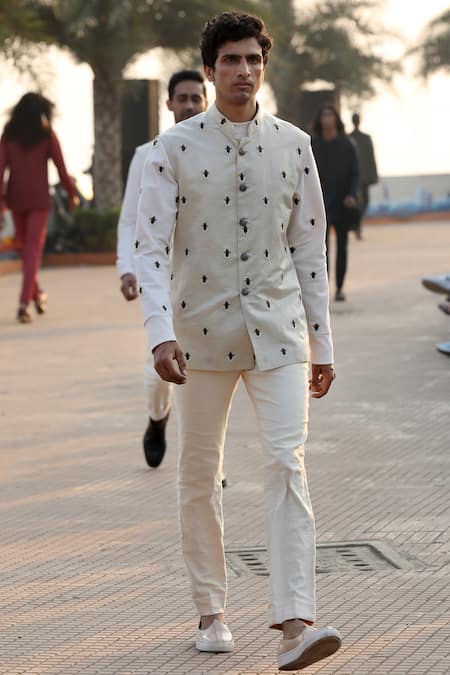 Buy White Suiting Embroidered Nehru Jacket Pant Set For Men by Kunal Rawal Online at Aza Fashions