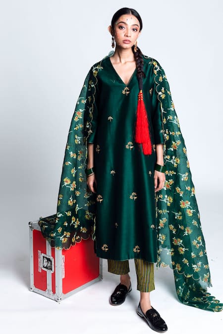 Label Earthen Chanderi Silk Kurta Set 
