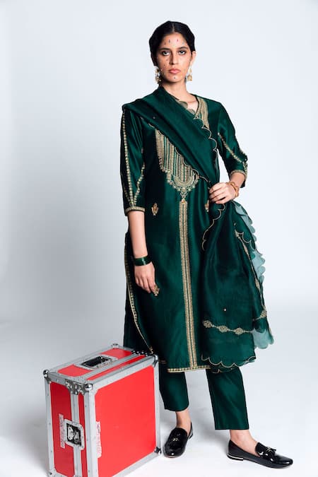 Label Earthen Chanderi Silk Kurta Set 