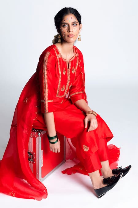 Buy Label Earthen Red Chanderi , Organza Kurta Set Online at Aza Fashions Buy_Label Earthen_Red Chanderi , Organza Kurta Set _Online_at_Aza_Fashions