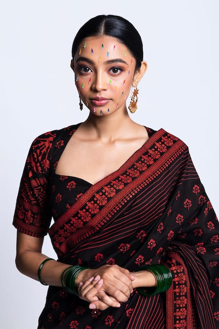 Label Earthen Black Chanderi Silk Printed Saree Online at Aza Fashions Label Earthen_Black Chanderi Silk Printed Saree _Online_at_Aza_Fashions
