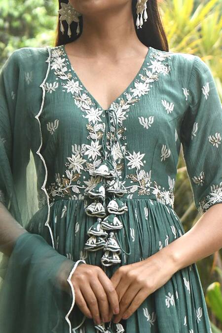 Rekha Agra_Blue Organza, Crinkled Cotton Satin V Neck Printed Anarkali Set _Online_at_Aza_Fashions