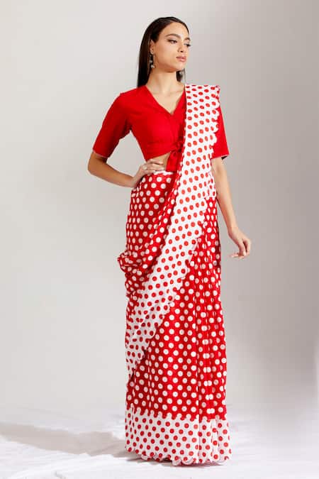 Buy_Label Earthen_White Cotton Mal V Neck Polka Dot Print Saree With Blouse _Online_at_Aza_Fashions