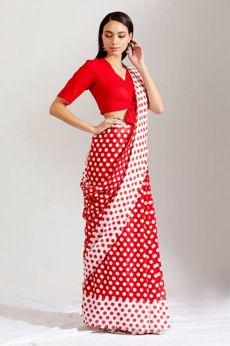 Label Earthen_White Cotton Mal V Neck Polka Dot Print Saree With Blouse _Online_at_Aza_Fashions