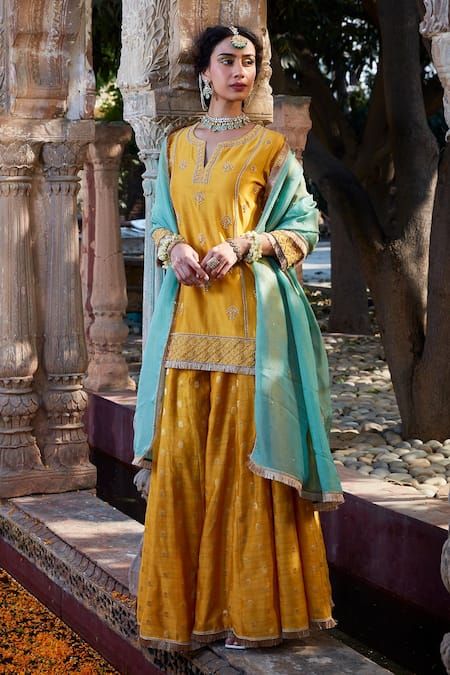 Kritika Dawar_Yellow Chanderi, Tissue Pearls, Zari, Embroidery Split V-neck Kurta Sharara Set _Online_at_Aza_Fashions