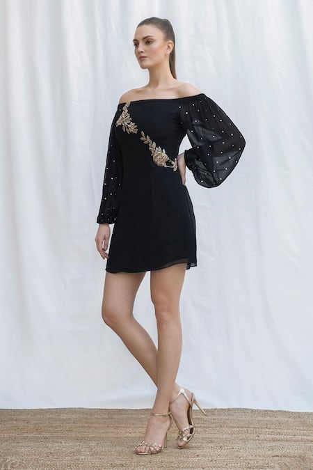 Buy Amrta By Guneet Kondal Black Viscose, Georgette Embroidery, Beads Off-shoulder Floral Off Dress Online at Aza Fashions Buy_Amrta By Guneet Kondal_Black Viscose, Georgette Embroidery, Beads Off-shoulder Floral Off Dress _Online_at_Aza_Fashions