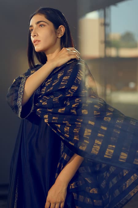 Shorshe Clothing Embroidered Handloom Dupatta