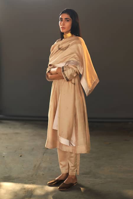 Shorshe Clothing_Beige Embroidered Chanderi Stole _Online_at_Aza_Fashions