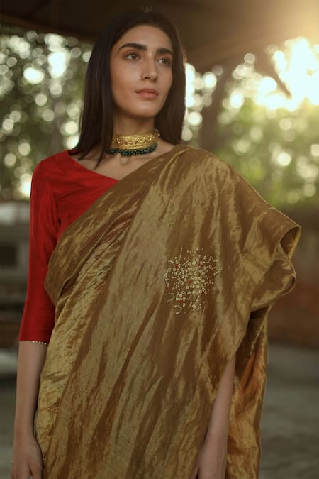 Shorshe Clothing Gold Saree Handloom Tissue Blouse Slub Silk Round With Online at Aza Fashions Shorshe Clothing_Gold Saree Handloom Tissue Blouse Slub Silk Round With _Online_at_Aza_Fashions