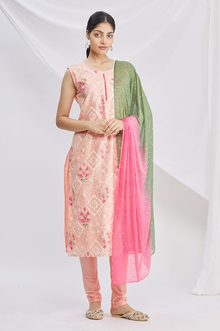 Khwaab by Sanjana Lakhani Floral Embroidered Chanderi Kurta Set 