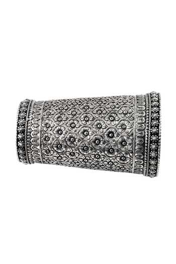Buy_Sangeeta Boochra_Silver Plated Handmade Floral Carved Cuff Bangle _Online_at_Aza_Fashions