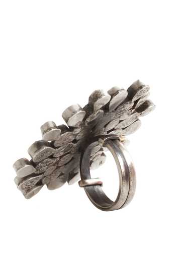 Buy_Sangeeta Boochra_Silver Plated Stones Handmade Kundan Floral Ring _Online_at_Aza_Fashions