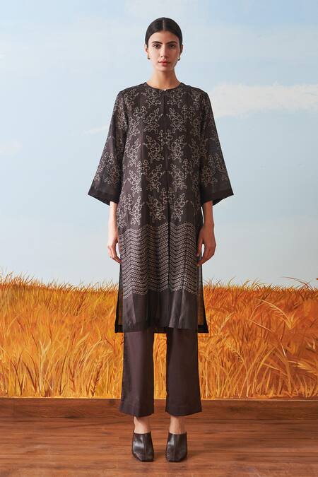 Ikai By Ragini Ahuja_Brown Cotton Silk Chanderi Shibori Pleated Kurta_Online_at_Aza_Fashions