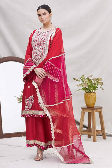 Ekta Singh Red Silk Round Panelled Kurta Set Online at Aza Fashions Ekta Singh_Red Silk Round Panelled Kurta Set _Online_at_Aza_Fashions