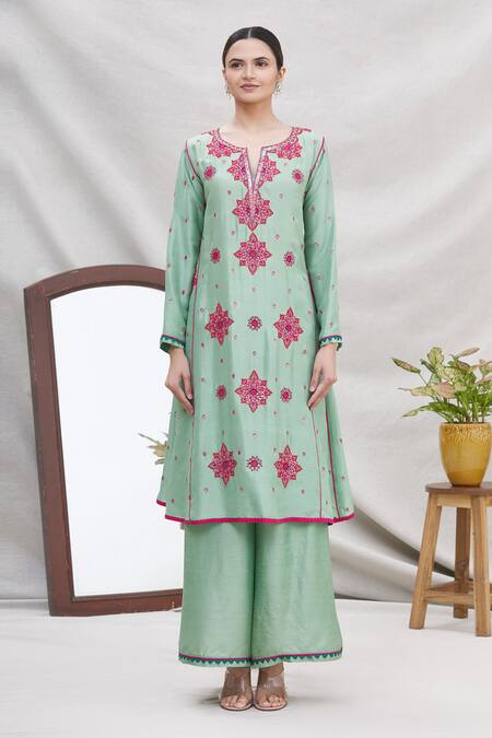 Buy Ekta Singh Green Silk Round Floral Embroidered Kurta Set Online at Aza Fashions Buy_Ekta Singh_Green Silk Round Floral Embroidered Kurta Set _Online_at_Aza_Fashions