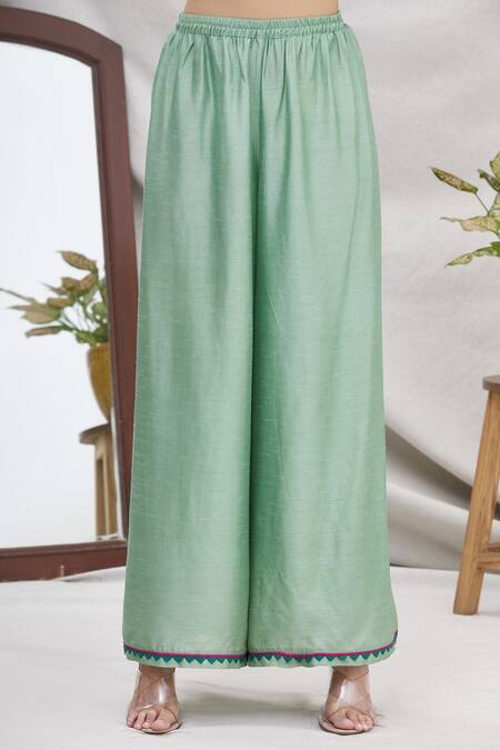 Shop Ekta Singh Green Silk Round Floral Embroidered Kurta Set Online at Aza Fashions Shop_Ekta Singh_Green Silk Round Floral Embroidered Kurta Set _Online_at_Aza_Fashions