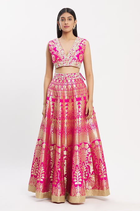 Neha Khullar_Pink Banarasi Silk V Neck Bridal Lehenga Set _Online_at_Aza_Fashions