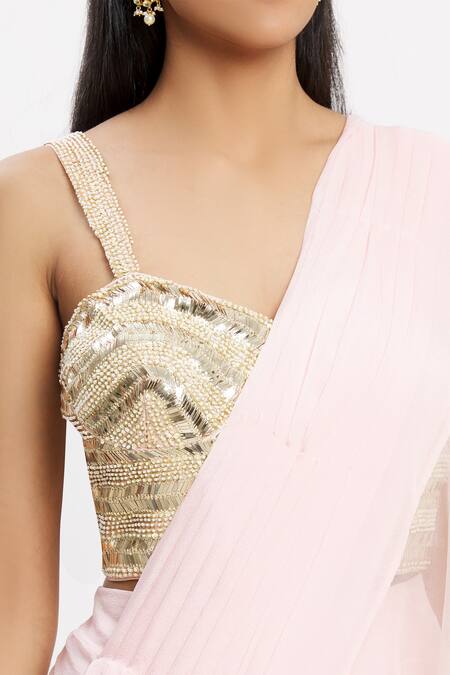Neha Khullar Peach Chiffon Organza V Neck Ruffle Pre-draped Saree at Aza Fashions Neha Khullar_Peach Chiffon Organza V Neck Ruffle Pre-draped Saree _at_Aza_Fashions