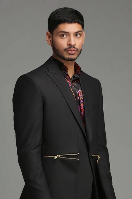 Buy Chatenya Mittal Black Wool Blend Blazer Online at Aza Fashions Buy_Chatenya Mittal_Black Wool Blend Blazer _Online_at_Aza_Fashions