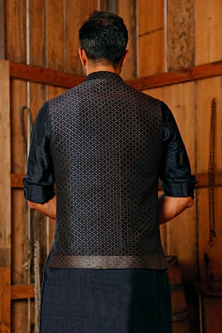 Shop Vanshik Blue Silk, Bundi Tanjore Brocade And Kurta Set at Aza Fashions Shop_Vanshik_Blue Silk, Bundi Tanjore Brocade And Kurta Set _at_Aza_Fashions