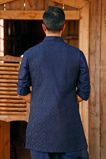 Shop Vanshik Blue Silk Longline Bundi And Kurta Set at Aza Fashions Shop_Vanshik_Blue Silk Longline Bundi And Kurta Set _at_Aza_Fashions