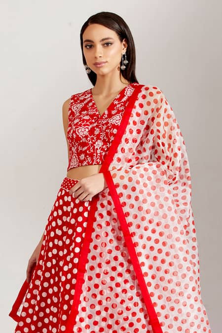 Shop_Label Earthen_Red Cotton Mal, Organza Silk V Neck Polka Dot Print Lehenga Set _Online_at_Aza_Fashions
