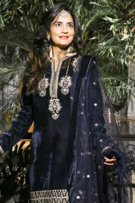 Shop Reynu Taandon Blue Velvet Notched Embroidered Kurta Set at Aza Fashions Shop_Reynu Taandon_Blue Velvet Notched Embroidered Kurta Set _at_Aza_Fashions