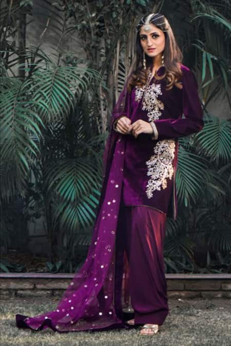 Reynu Taandon Purple Velvet Notched Embroidered Kurta Set 