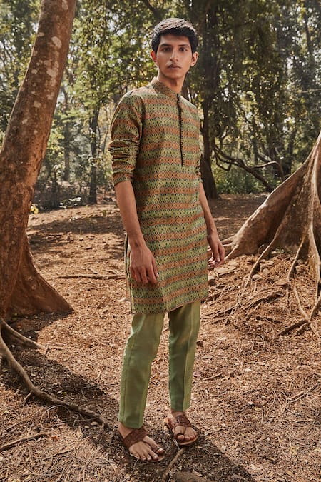 Drishti & Zahabia Chanderi Silk Kurta & Pant Set 