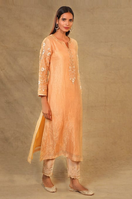 Anantaa by Roohi Silk Chanderi Embroidered Pant 